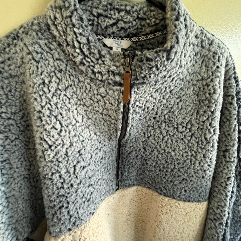 Time and Tru Quarter Zip Sherpa Two Tone Size XL (16-18) EUC - Picture 2 of 4